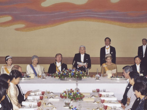 Princesa Masako, do Japão comparece a seu primeiro banquete em 11 anos